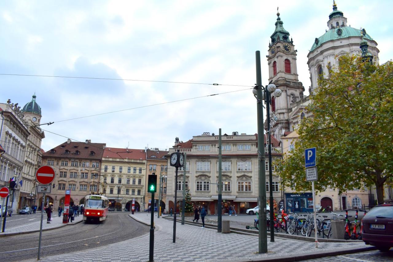 Apartment Lesser Town! Praga Exterior foto
